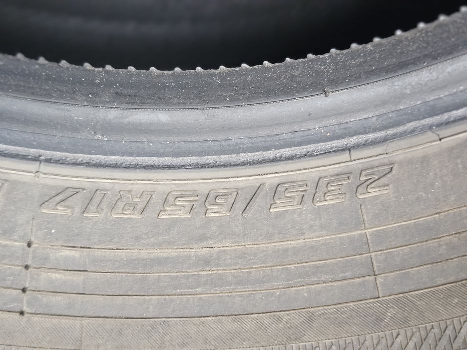 Зимни Гуми 235/65/17