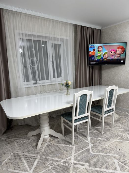 Стол +10 стульев