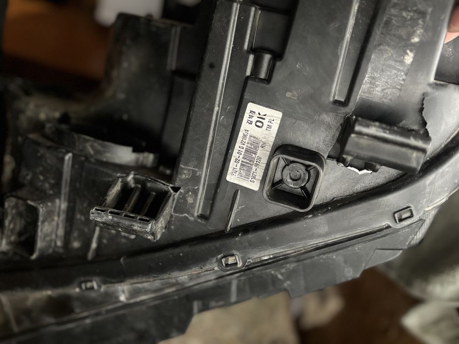 Десен Фар Hyundai santa Fe 2023