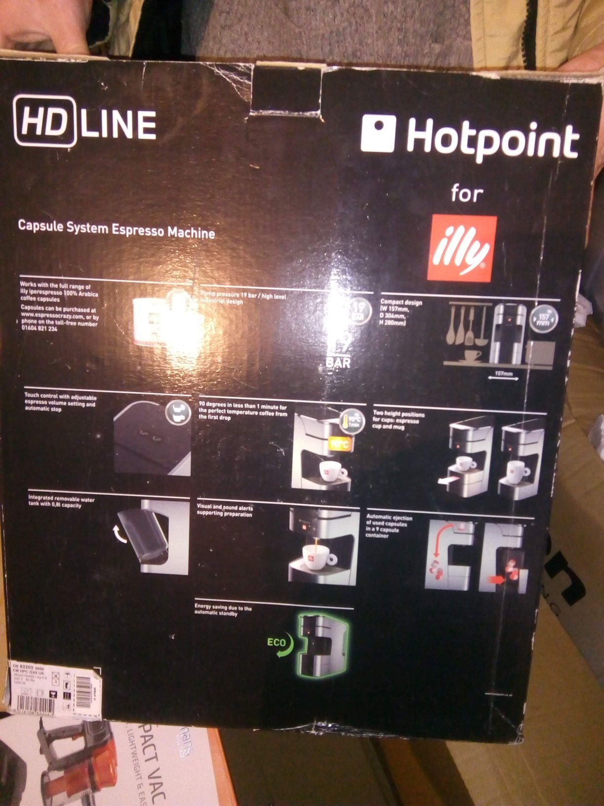 Чисто нова кафемашина Illy hotpoint Iperespresso