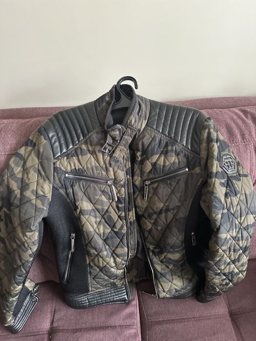 Продам куртку Philipp Plein