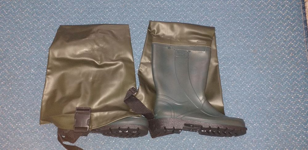 Cizme sold marimea 44