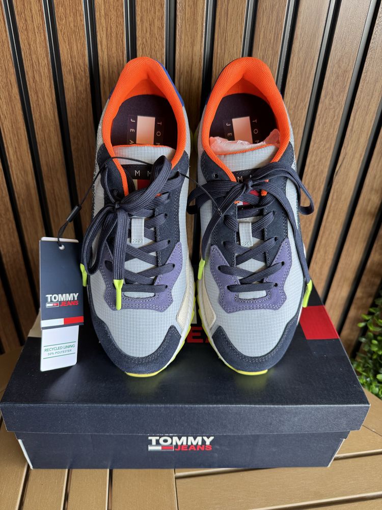 Tommy Hilfiger маратонки, 40 номер, Чисто нови!