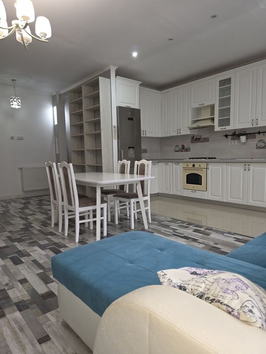 Apartament 3 camere,74mp,str.Subcetate(zona Parcul Poligon),Floresti,