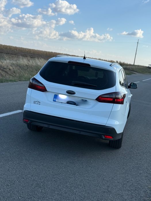 Vând Ford Focus MK3