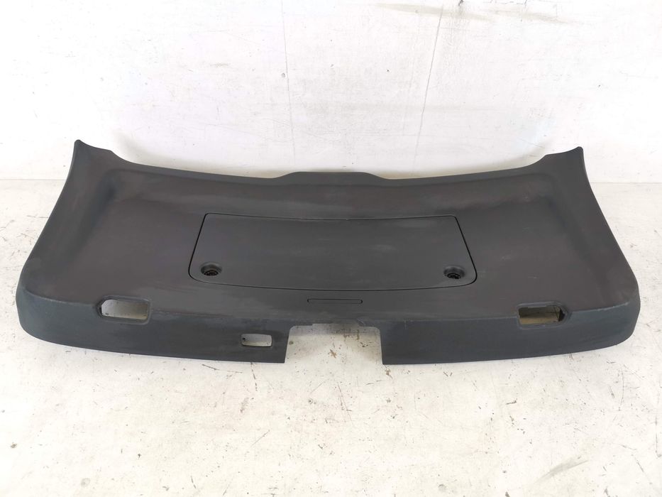 Вътрешна декоративна облицовка на задната врата Порше Кайен / Porsche