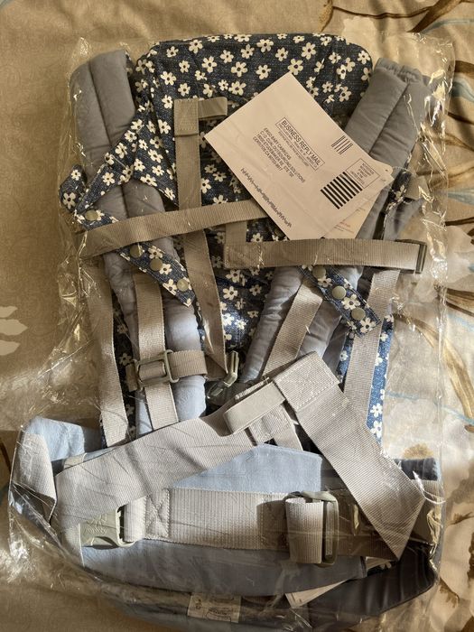 Marsupiu Ergobaby omni 360