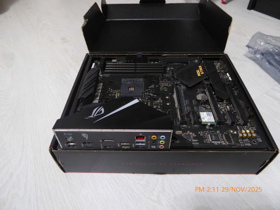 Placa de baza Rog Strix B450-E