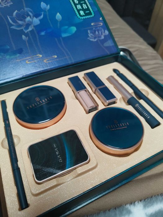 Нова или малко ползвана козметика