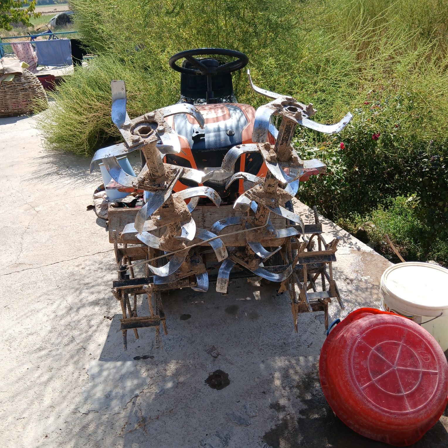 Mini traktor  moto kultuvator garantya