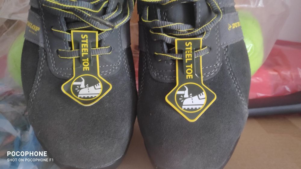 Încălțăminte de lucru