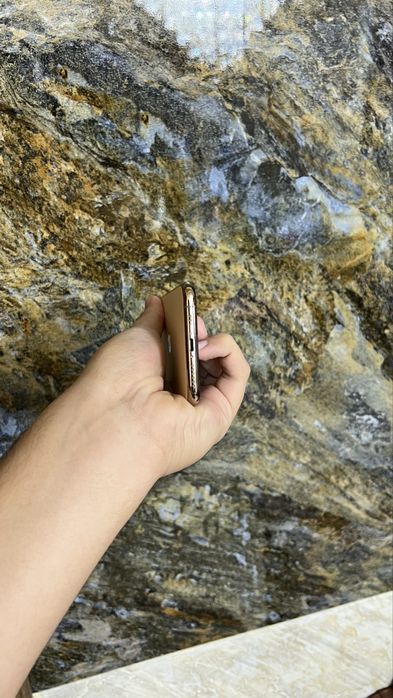 Iphone 11 pro gold qurt