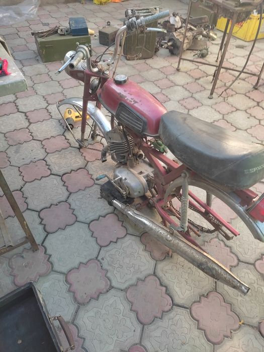 Продам Верховина без колес остальные наместе