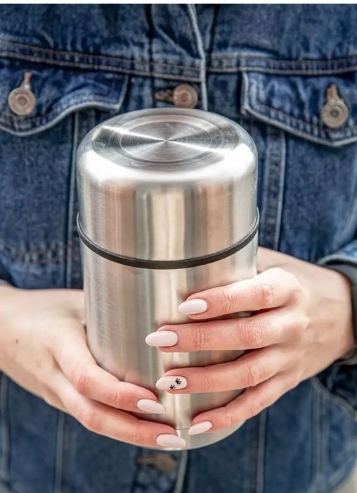 Продам термос для еды,  чая, супов, каши,  новый