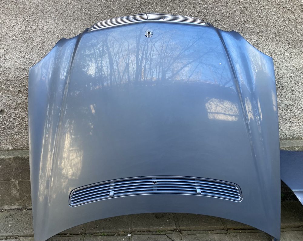 Преден Капак Решетка W211 Avantgarde Mercedes
