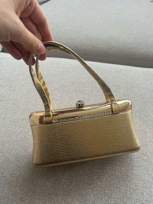 Златна метална чантичка
