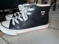 Tenesi inalti Tommy Hilfiger