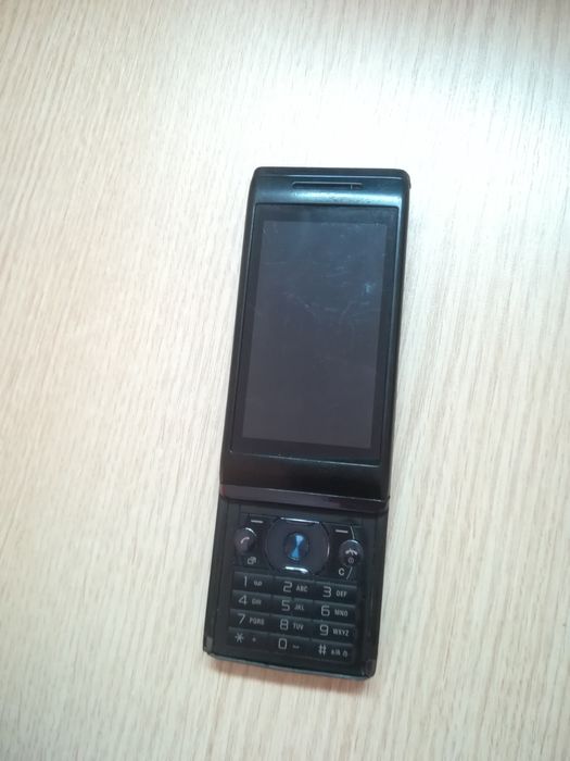 Sony Ericsson U10i Aino - telefon de colectie, stare buna, incarcator!