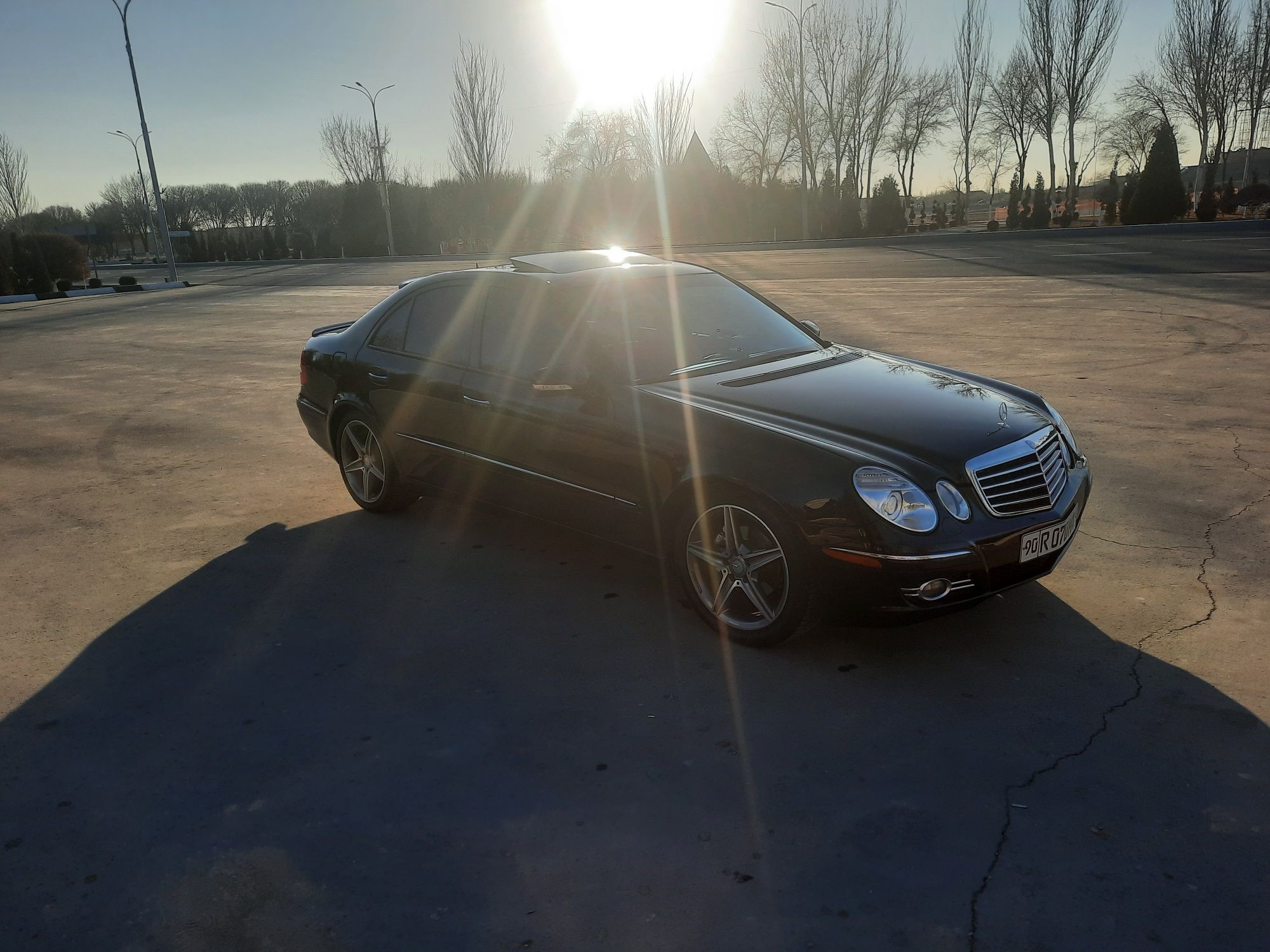 Mercedes-benz  w211  E320  год выпуска 2003. Цена 20.000 $