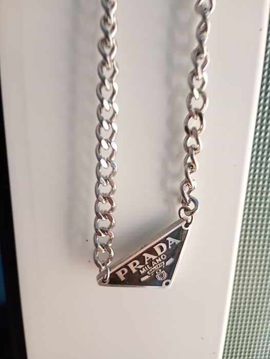 Lănțișor prada legit
