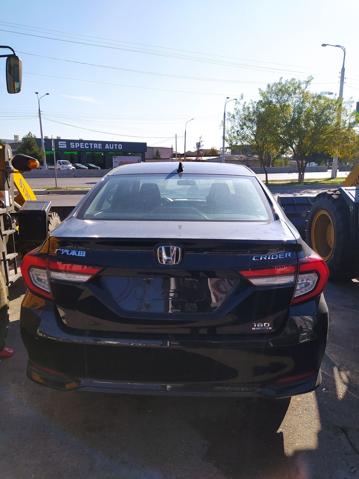 15 ta Qora Honda Crider