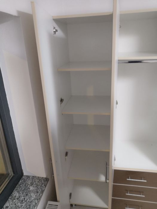 Vând urgent mobila dormitor