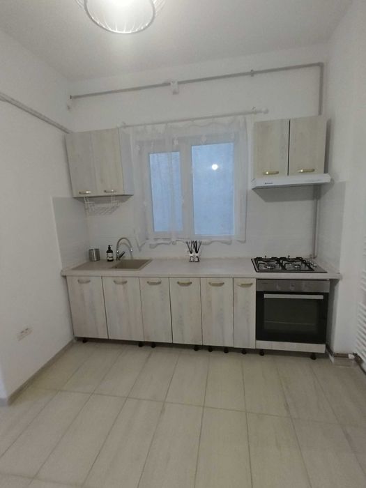 Proprietar, inchiriez apartament 2 camere