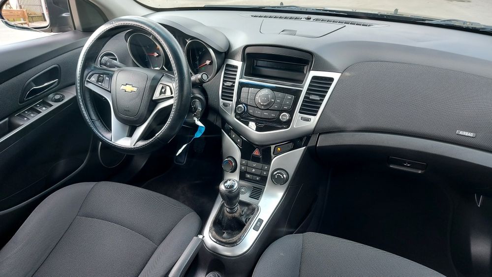 Chevrolet Cruze Bi -fuel 1.8 benzina 141 Cp + Gpl din fabrica**2012**