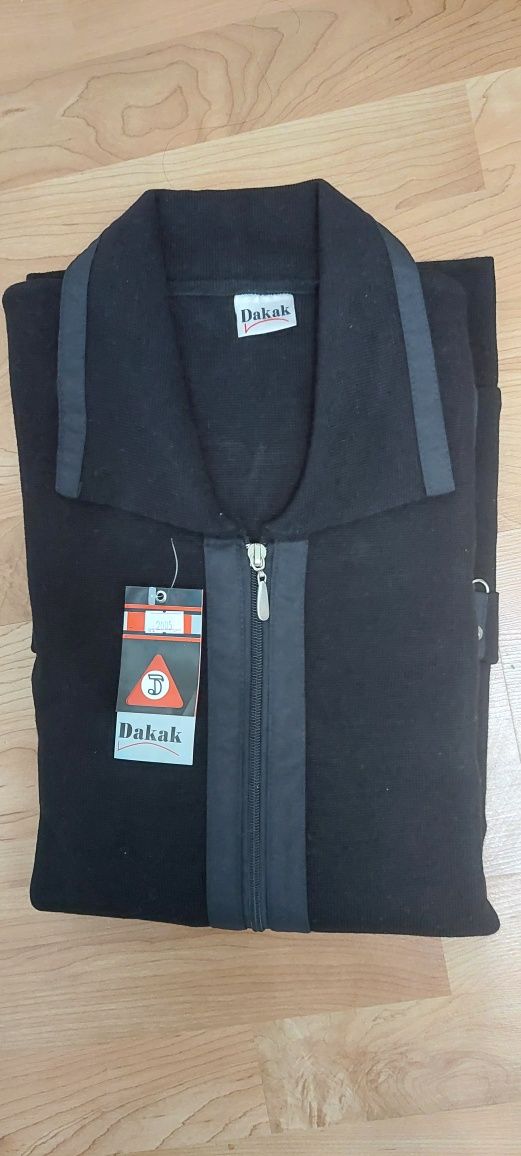 НОВА вълнена черна жилетка, 2XL