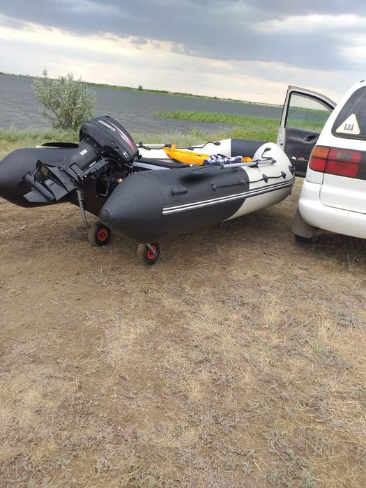 Лодка моторная Ривьера 3600СК