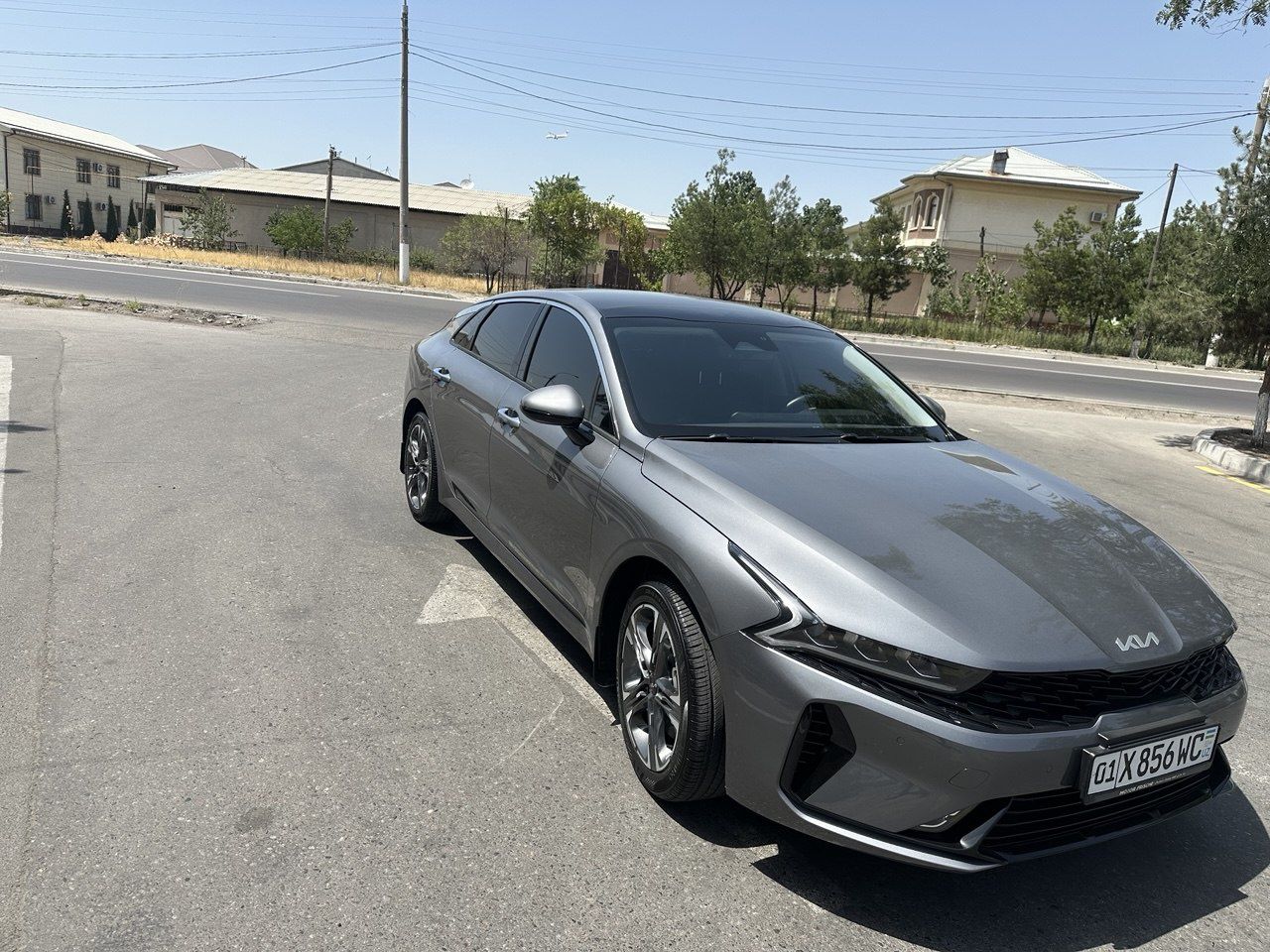 Услуга водителя с автомобилём КИА К5