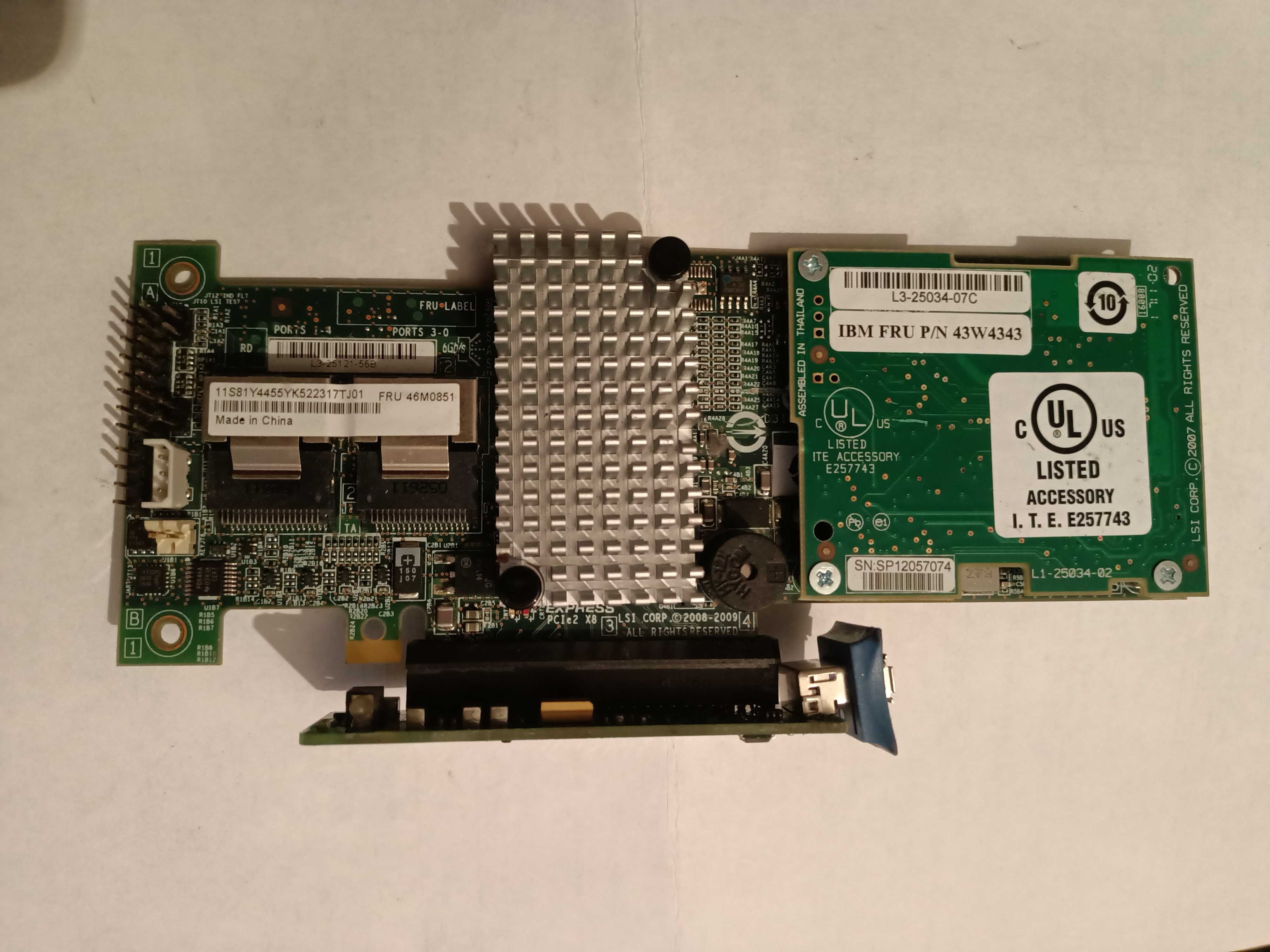 Продам RAID контроллер "LSI 9260-8i"