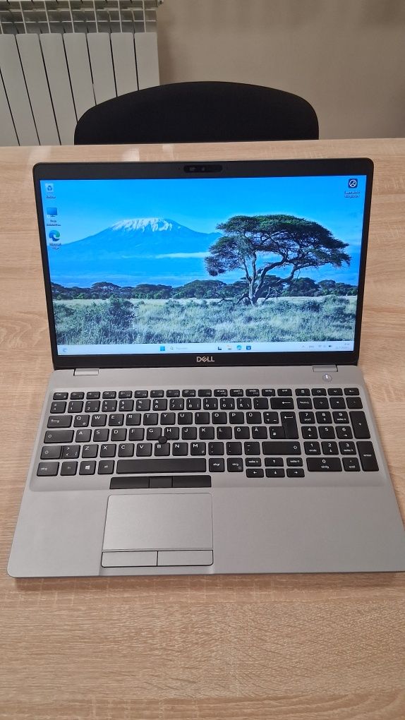 15.6" Dell Latitude 5511 256 GB, 8GB DDR4. Бизнес клас!