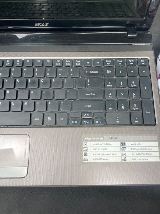 Vând laptop Acer