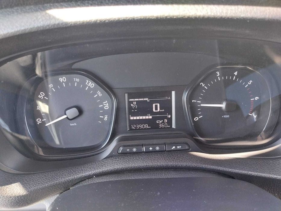 Vand Toyota Proace, in stare foarte buna, in garantie pana in 2028!