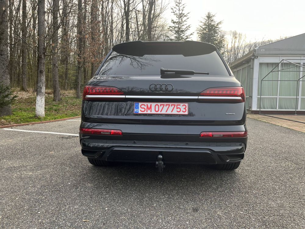 Audi Q7  60  tfsi e  460