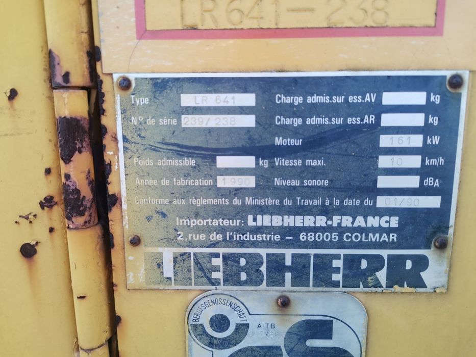 Булдозер Липхер има нужда от ремонт