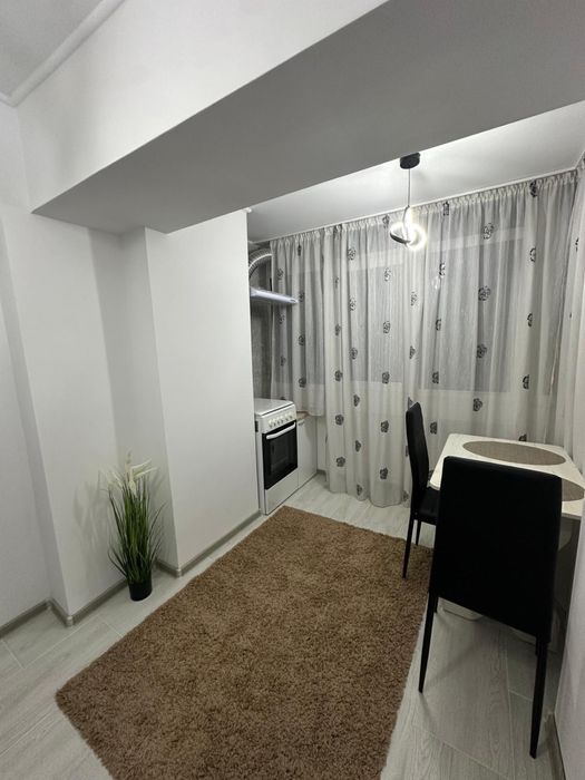 Inchiriez garsoniera