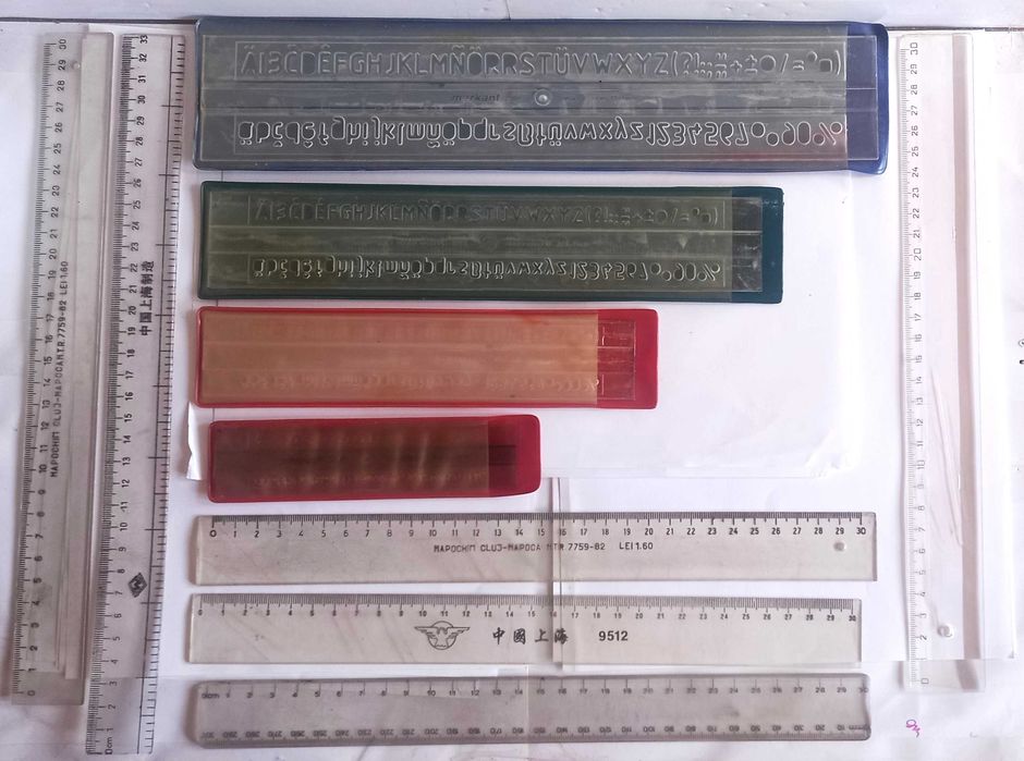 șabloane DDR (sau rigle de litere/numere) + alte rigle