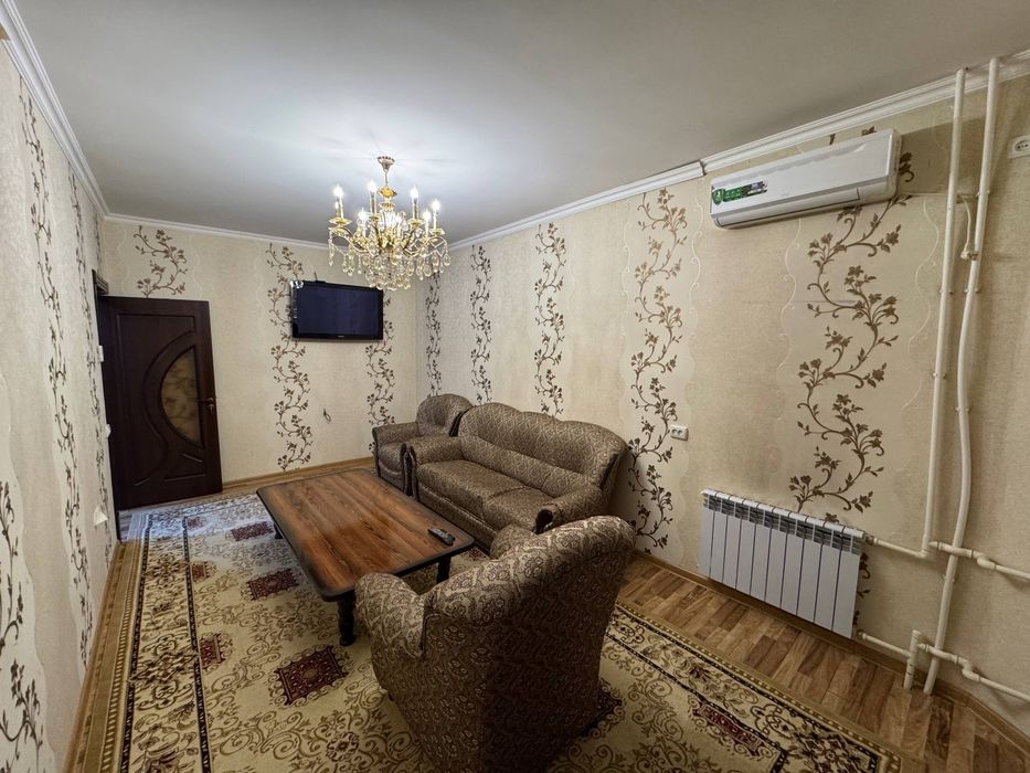 3 хонали  1-этажда жойлашган квартира ижарага берилади