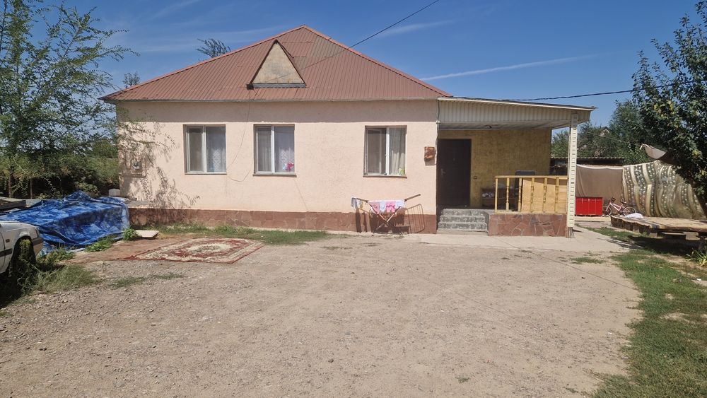 Продам дом связи с переездом