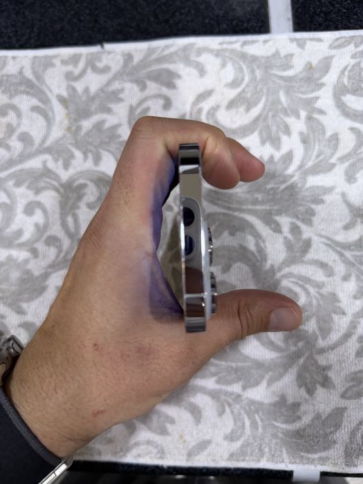 iphone 14 pro 256g KHA region 79 yomkost holati zor oqip tel qlila