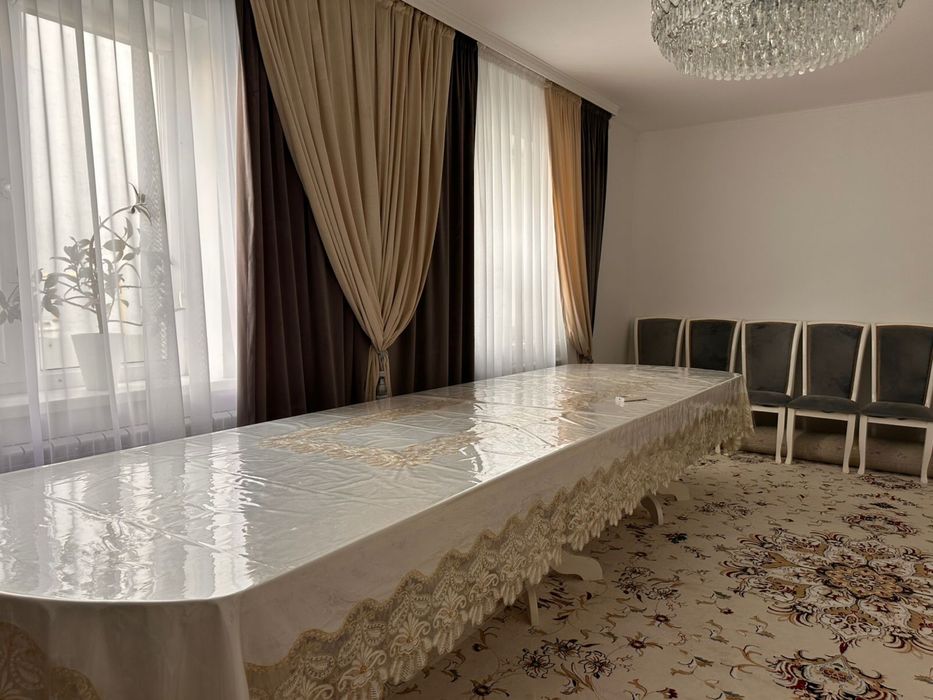 Стол гостевой со стульями