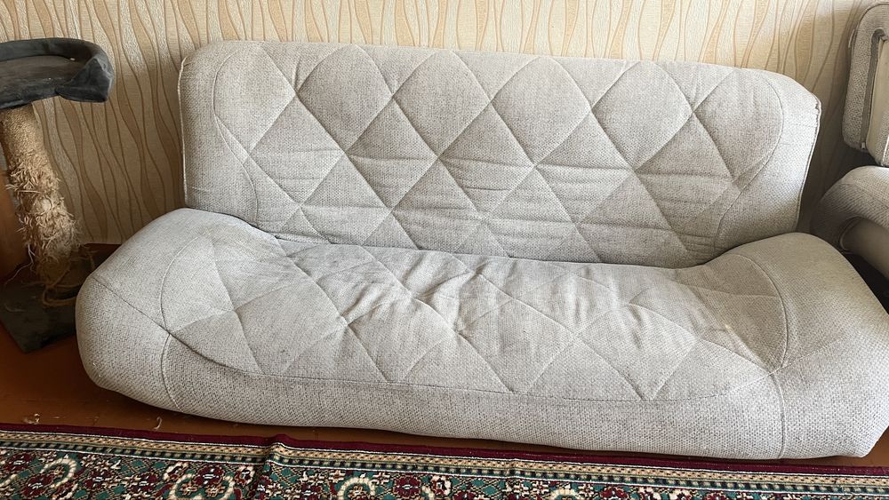 Продам диван без ножек