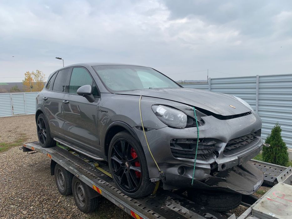 Dezmembrez porsche cayenne gts 3.0tdi crca 7p perne plafon negru