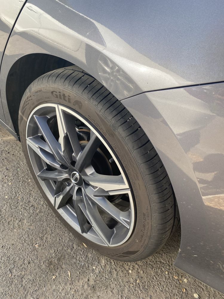 Срочно продам машину GAC EMPOW R