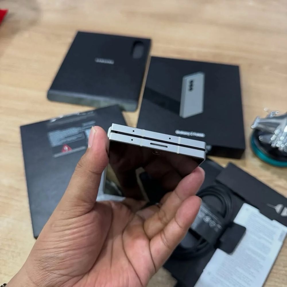 Samsung Galaxy Fold 6 12/256GB Silver Shadow