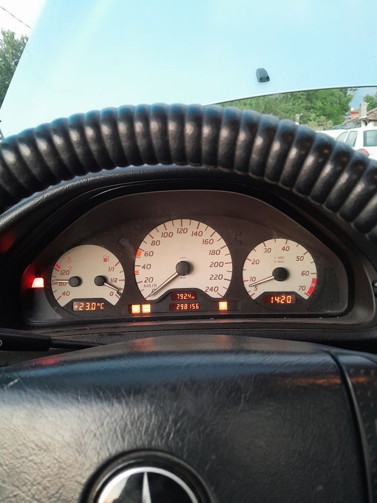 НА ЧАСТИ Мерцедес CLK W208 2.0 газ/бензин