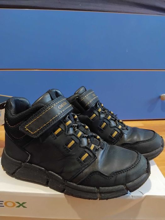 Есенни обувки на Geox, номер 31