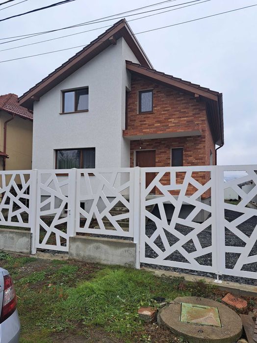 Casa de vanzare str Tineretului